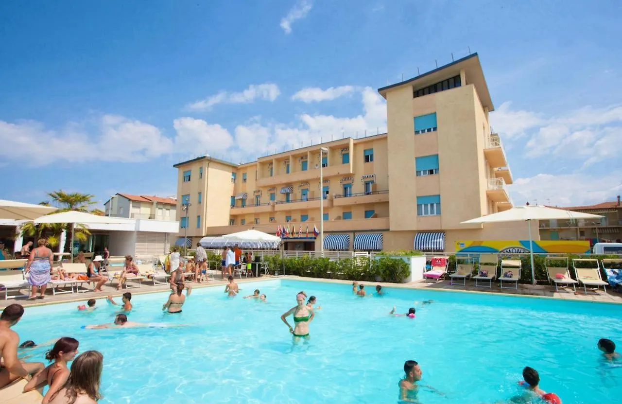 Isa-Family Room With Balcony And Side Sea View In Hotel With Swimming Pool In Marina Di Cecina, Just 10 Meters From The Sea Cecina   Cecina (Livorno)